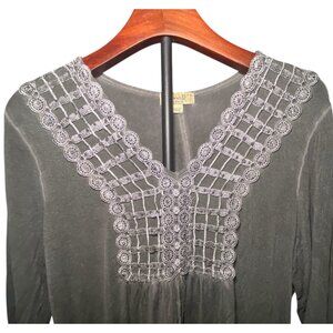 Gray Petite Tunic Top Embroidered Lace V-Neck 3/4 Sleeves Boho Witchy Whimsygoth